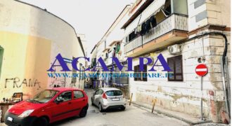 MIANO VIA MIANELLA TRILOCALE CON TERRAZZINO