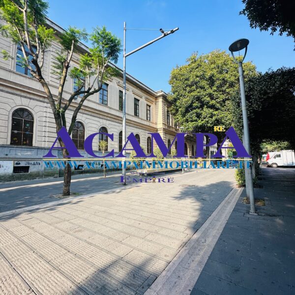 Giugliano in Campania Piazza Antonio Gramsci 5 vani e acc.ri